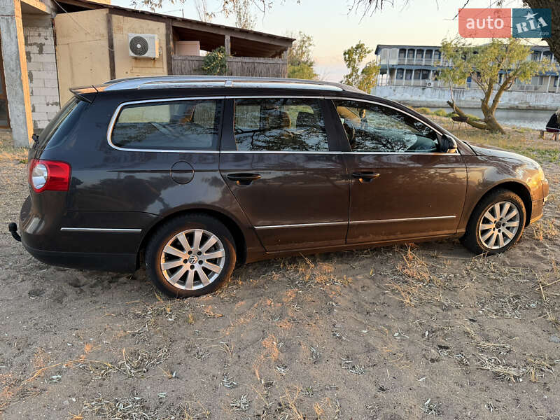 Універсал Volkswagen Passat 2006 в Вінниці