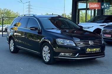 Универсал Volkswagen Passat 2012 в Черновцах