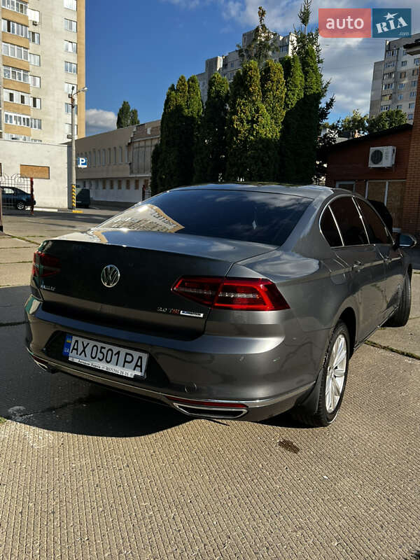 Седан Volkswagen Passat 2017 в Харькове фото 6 Седан Volkswagen Passat 2017 в Харькове