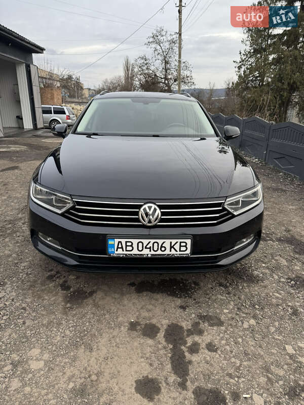Универсал Volkswagen Passat 2017 в Могилев-Подольске