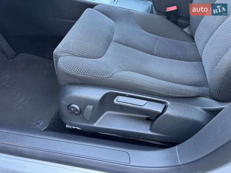 Универсал Volkswagen Passat 2010 в Киеве фото 14 Универсал Volkswagen Passat 2010 в Киеве