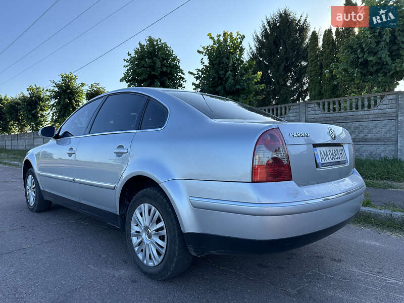 Седан Volkswagen Passat 2005 в Бердичеве