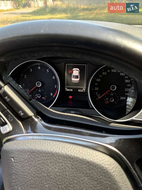 Седан Volkswagen Passat 2015 в Житомирі