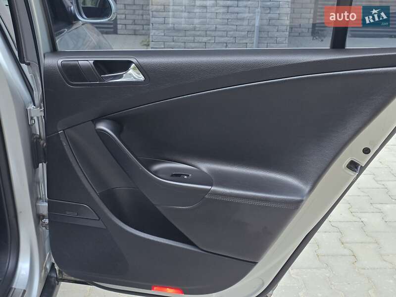 Седан Volkswagen Passat 2008 в Хмельницком