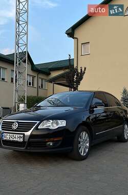 Седан Volkswagen Passat 2009 в Луцьку