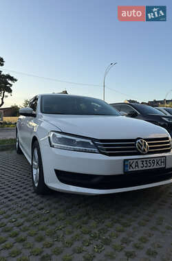 Седан Volkswagen Passat 2013 в Киеве