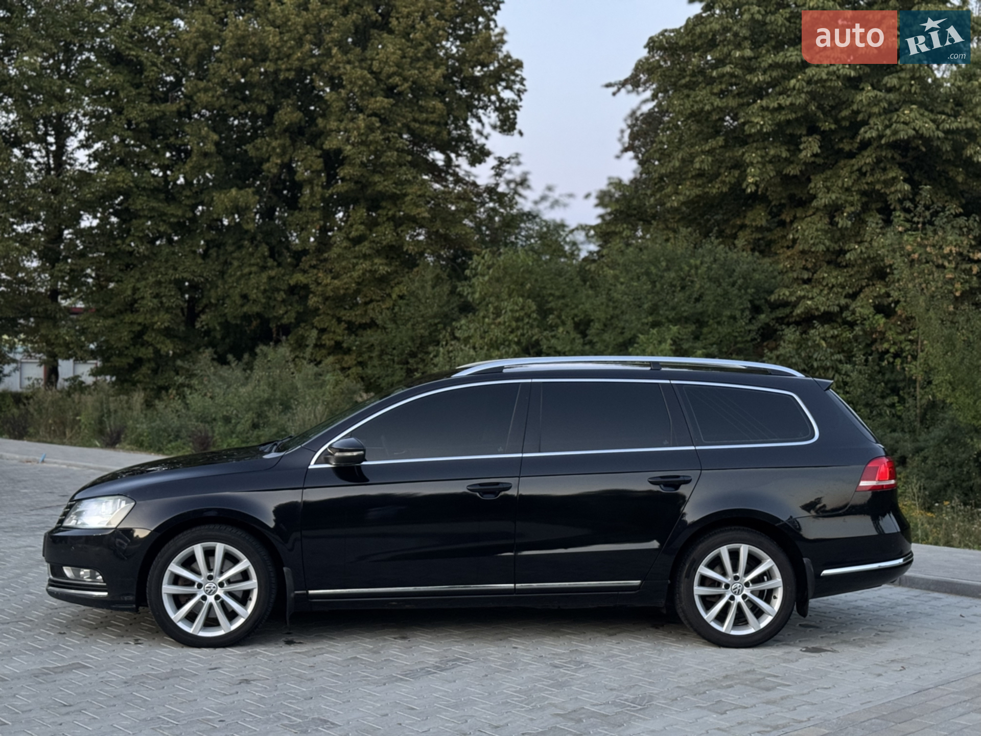 2010 Volkswagen Passat - мініатюра 5