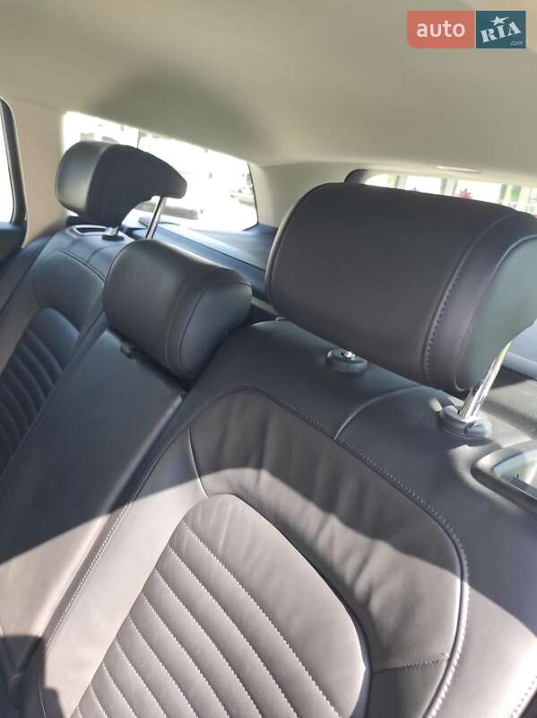 Універсал Volkswagen Passat 2015 в Житомирі