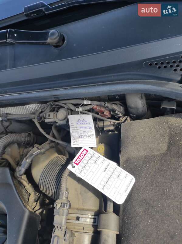 Універсал Volkswagen Passat 2015 в Житомирі