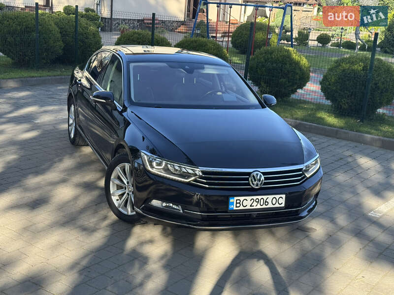Седан Volkswagen Passat 2016 в Стрию