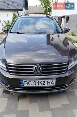 Универсал Volkswagen Passat 2012 в Стрые