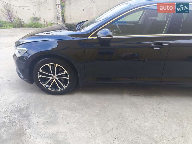 Універсал Volkswagen Passat 2018 в Вінниці