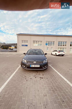 Универсал Volkswagen Passat 2014 в Львове