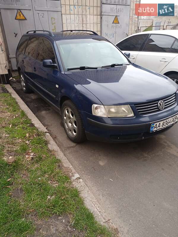 Универсал Volkswagen Passat 1999 в Киеве