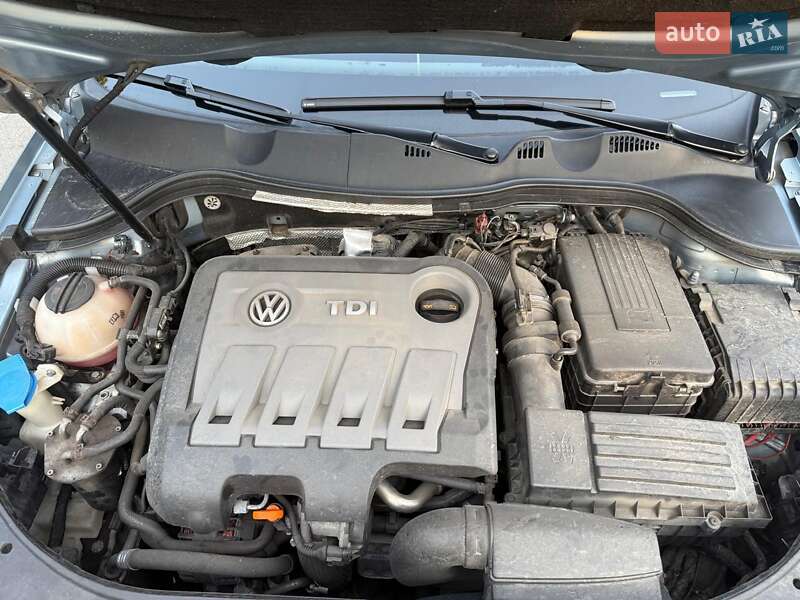 Универсал Volkswagen Passat 2012 в Днепре