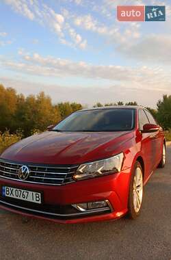 Седан Volkswagen Passat 2018 в Любаре