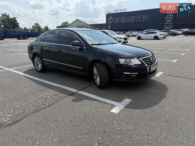 Седан Volkswagen Passat 2008 в Києві