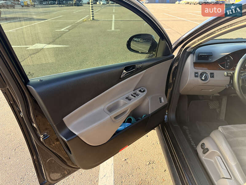 Седан Volkswagen Passat 2008 в Києві