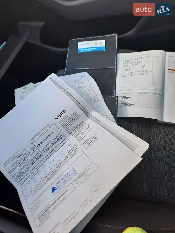 Универсал Volkswagen Passat 2020 в Киеве