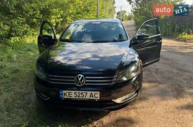 Седан Volkswagen Passat 2013 в Чернігові