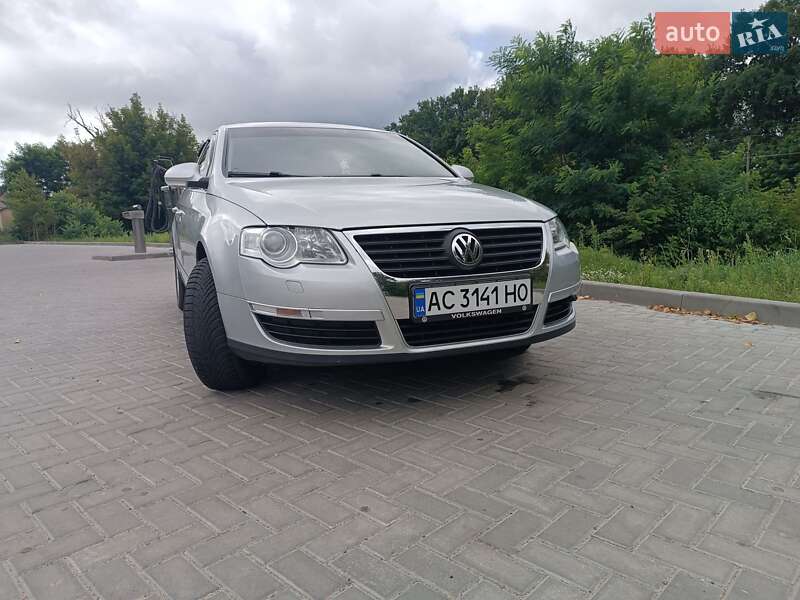 Седан Volkswagen Passat 2006 в Ковелі