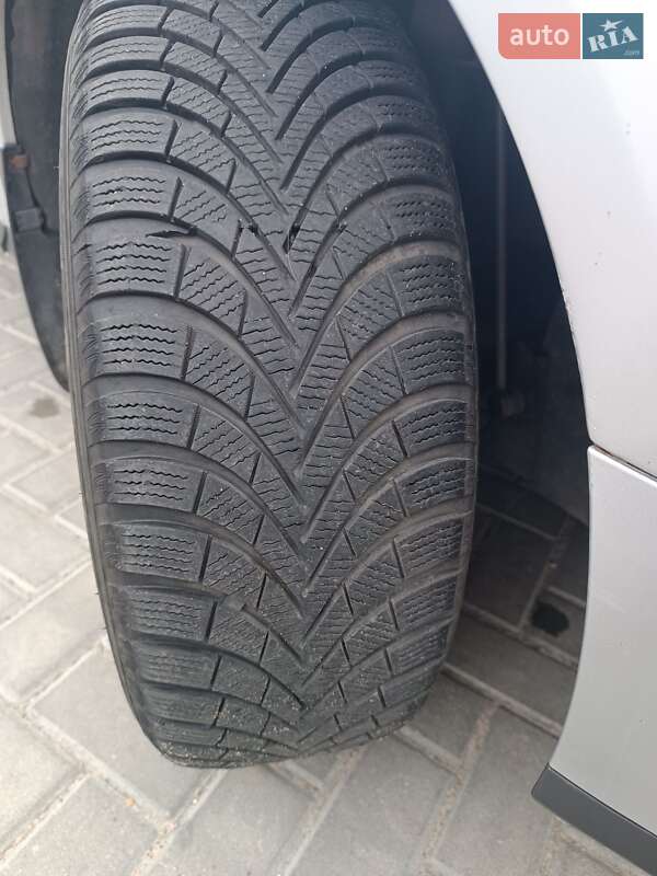 Седан Volkswagen Passat 2006 в Ковелі