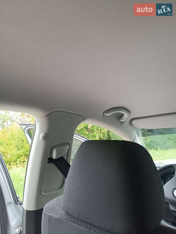 Седан Volkswagen Passat 2006 в Ковелі