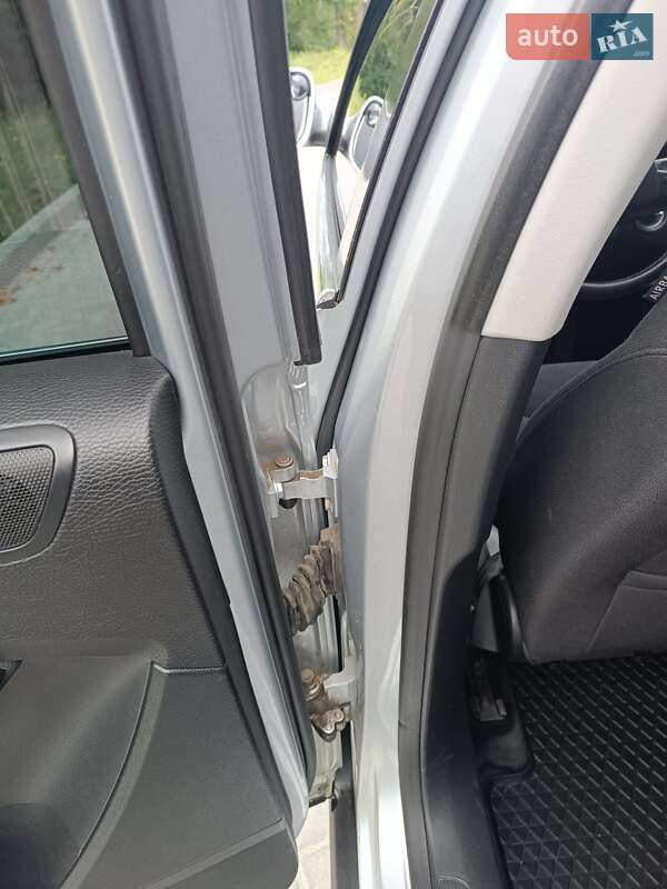 Седан Volkswagen Passat 2006 в Ковелі