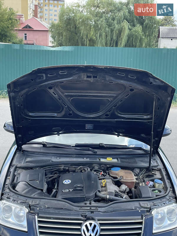 Седан Volkswagen Passat 2002 в Івано-Франківську