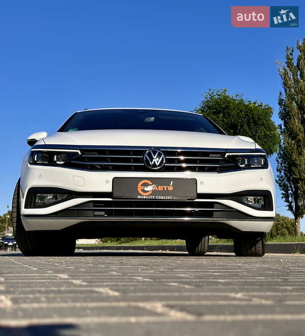 Универсал Volkswagen Passat 2021 в Умани фото 13 Универсал Volkswagen Passat 2021 в Умани