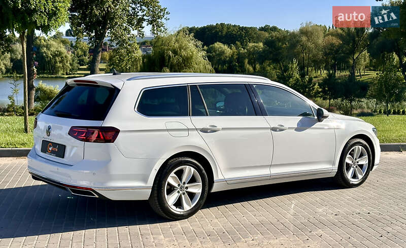 Универсал Volkswagen Passat 2021 в Умани фото 19 Универсал Volkswagen Passat 2021 в Умани