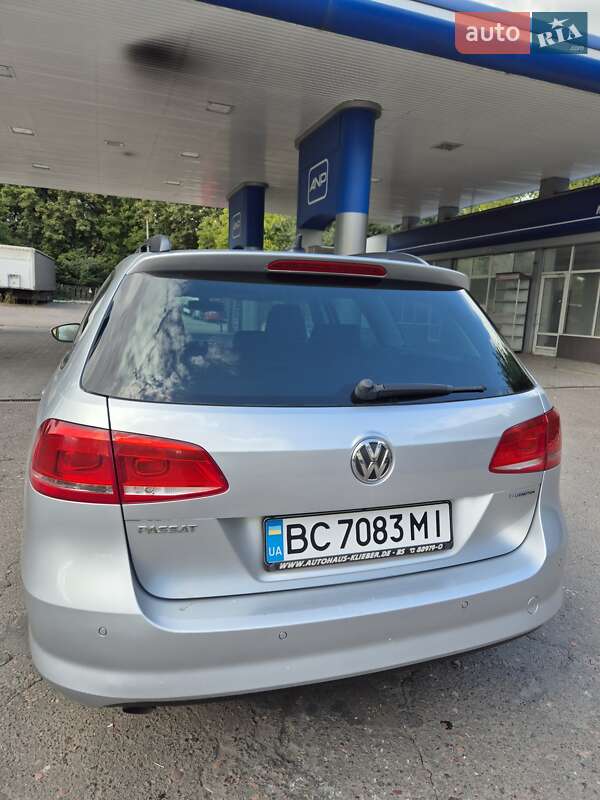 Универсал Volkswagen Passat 2012 в Львове
