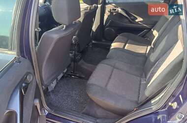Универсал Volkswagen Passat 1995 в  фото 3 Универсал Volkswagen Passat 1995 в