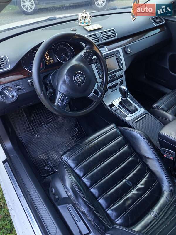 Универсал Volkswagen Passat 2010 в Кропивницком фото 2 Универсал Volkswagen Passat 2010 в Кропивницком