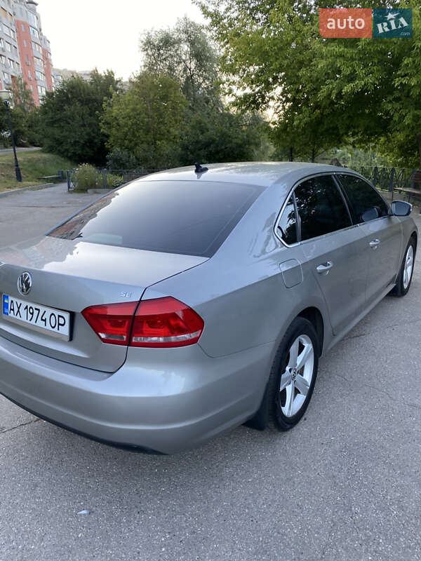 Седан Volkswagen Passat 2013 в Киеве