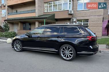 Универсал Volkswagen Passat 2015 в Киеве
