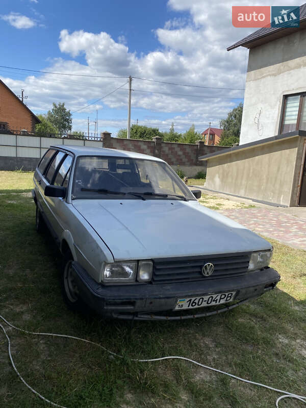 Универсал Volkswagen Passat 1986 в Сарнах