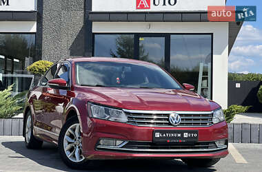 Седан Volkswagen Passat 2017 в Ужгороде
