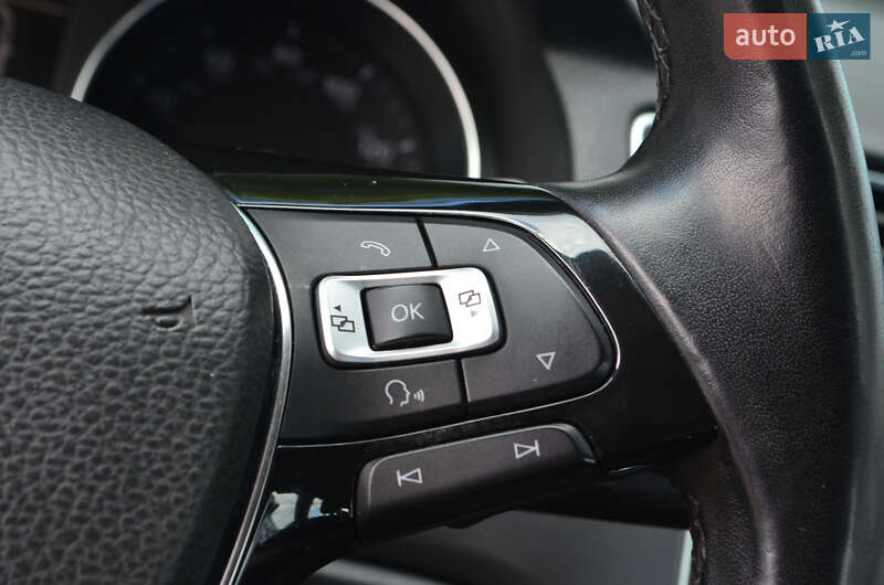Седан Volkswagen Passat 2018 в Киеве фото 28 Седан Volkswagen Passat 2018 в Киеве