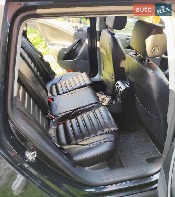 Універсал Volkswagen Passat 2006 в Славуті