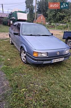 Седан Volkswagen Passat 1991 в Виннице