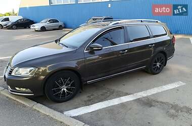 Универсал Volkswagen Passat 2012 в 