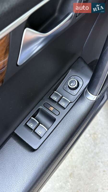 Універсал Volkswagen Passat 2012 в Полтаві