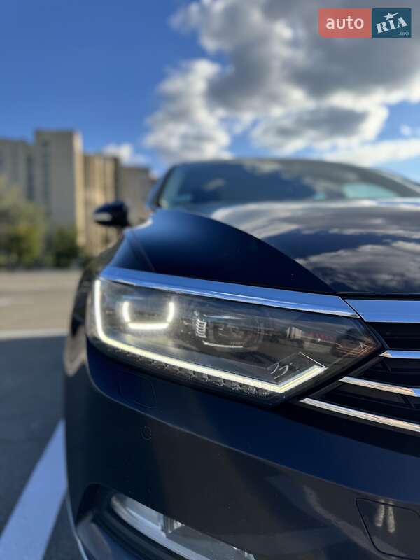 Універсал Volkswagen Passat 2015 в Києві
