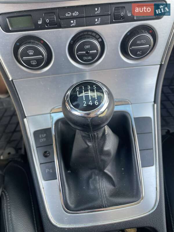 Универсал Volkswagen Passat 2008 в Ярмолинцах