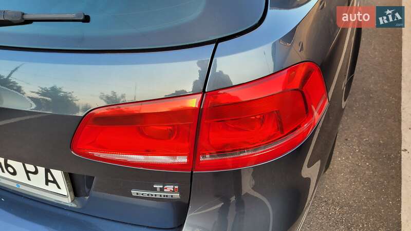 Универсал Volkswagen Passat 2011 в Киеве