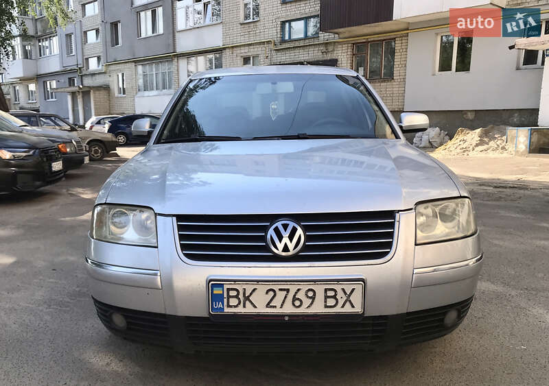 Седан Volkswagen Passat 2003 в Здолбунове