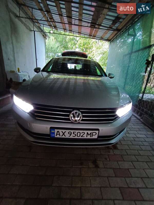 Універсал Volkswagen Passat 2015 в Краснограді