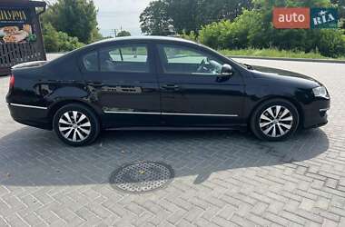 Седан Volkswagen Passat 2010 в Ковелі