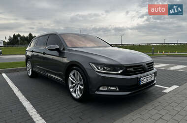 Универсал Volkswagen Passat 2015 в Львове